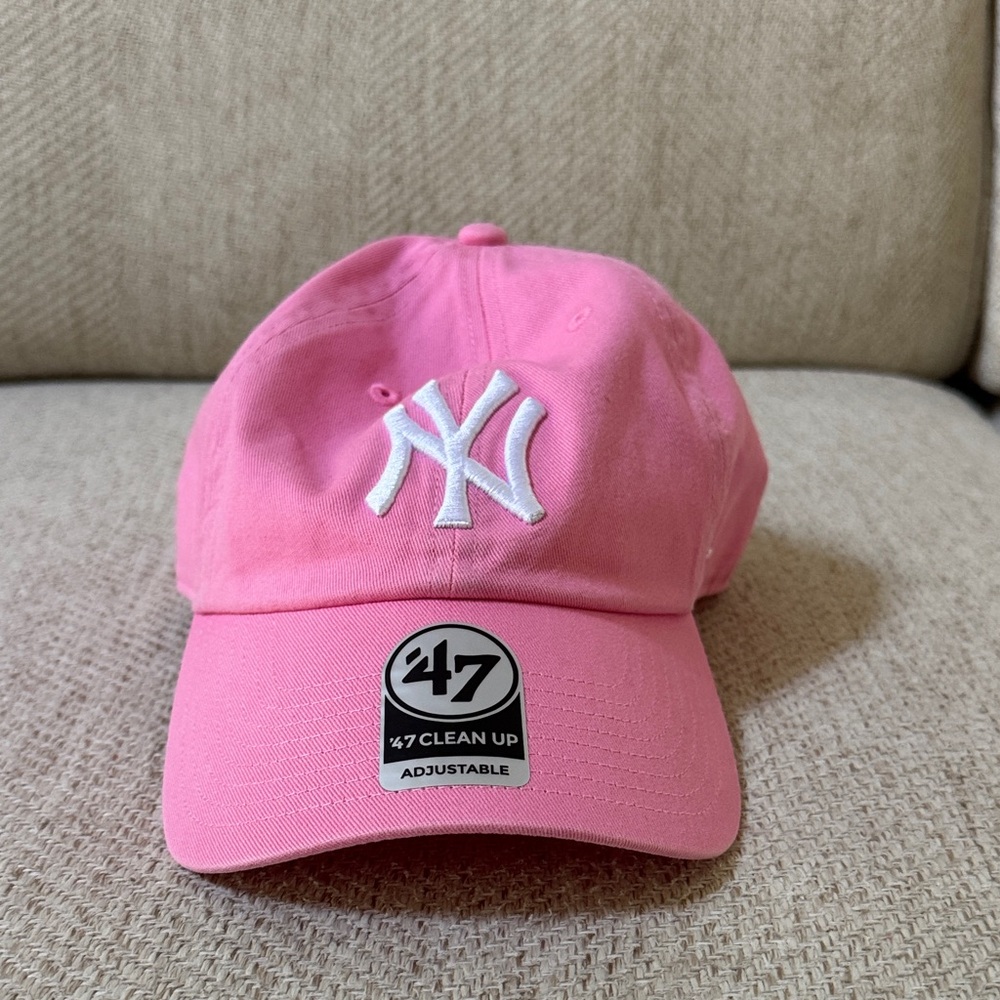 NWR NY Yankees Baseball Cap with White Logo